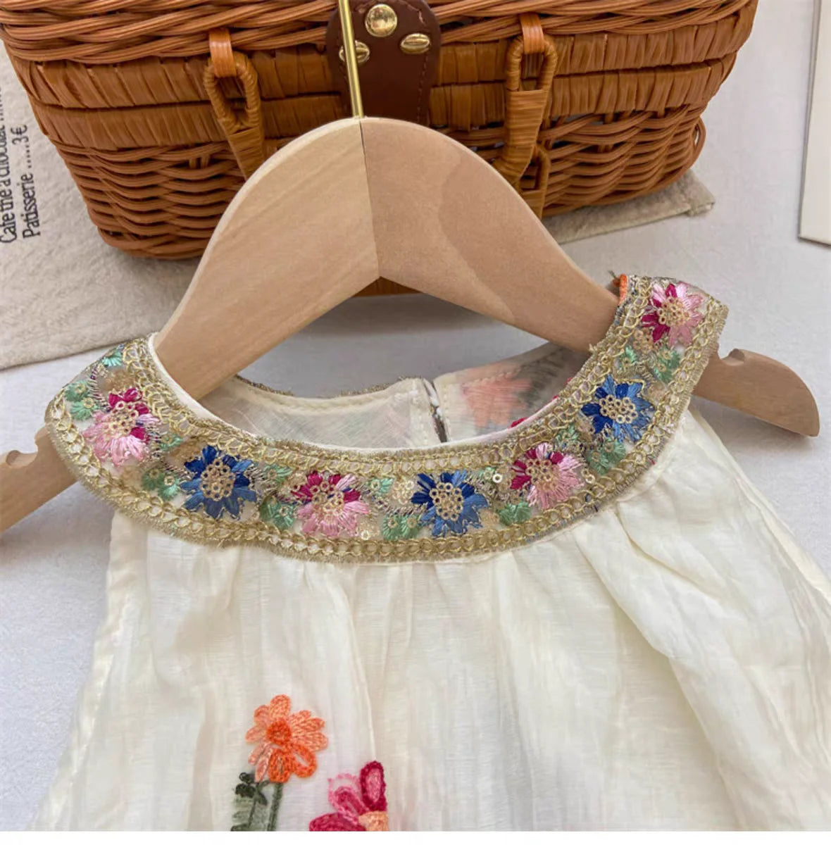Summer New Arrival: Bohemian-Style Halter Neck Embroidered Dress Floral Embroidered Mesh Layered Sleeveless Dress for Girls Cute