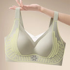 High-quality Soft Support Women's Underwear Is Supported By A Small Breast, Showing A Large, Traceless and Beautiful Back Bra